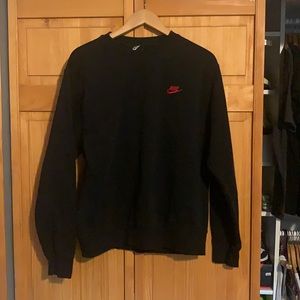 Men’s Nike sweatshirt